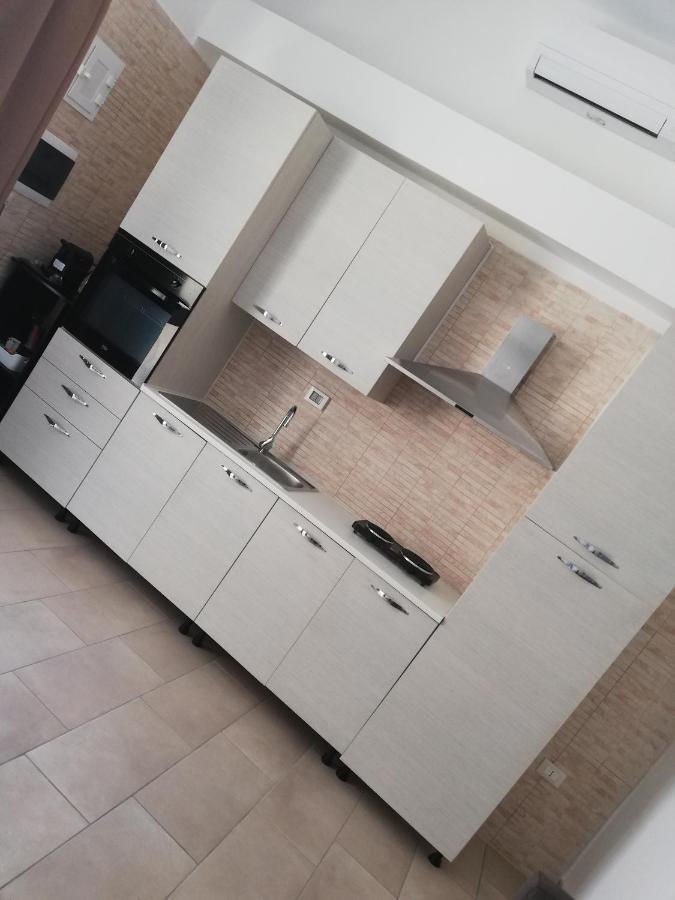 V&M suite con jacuzzi Ostuni Esterno foto