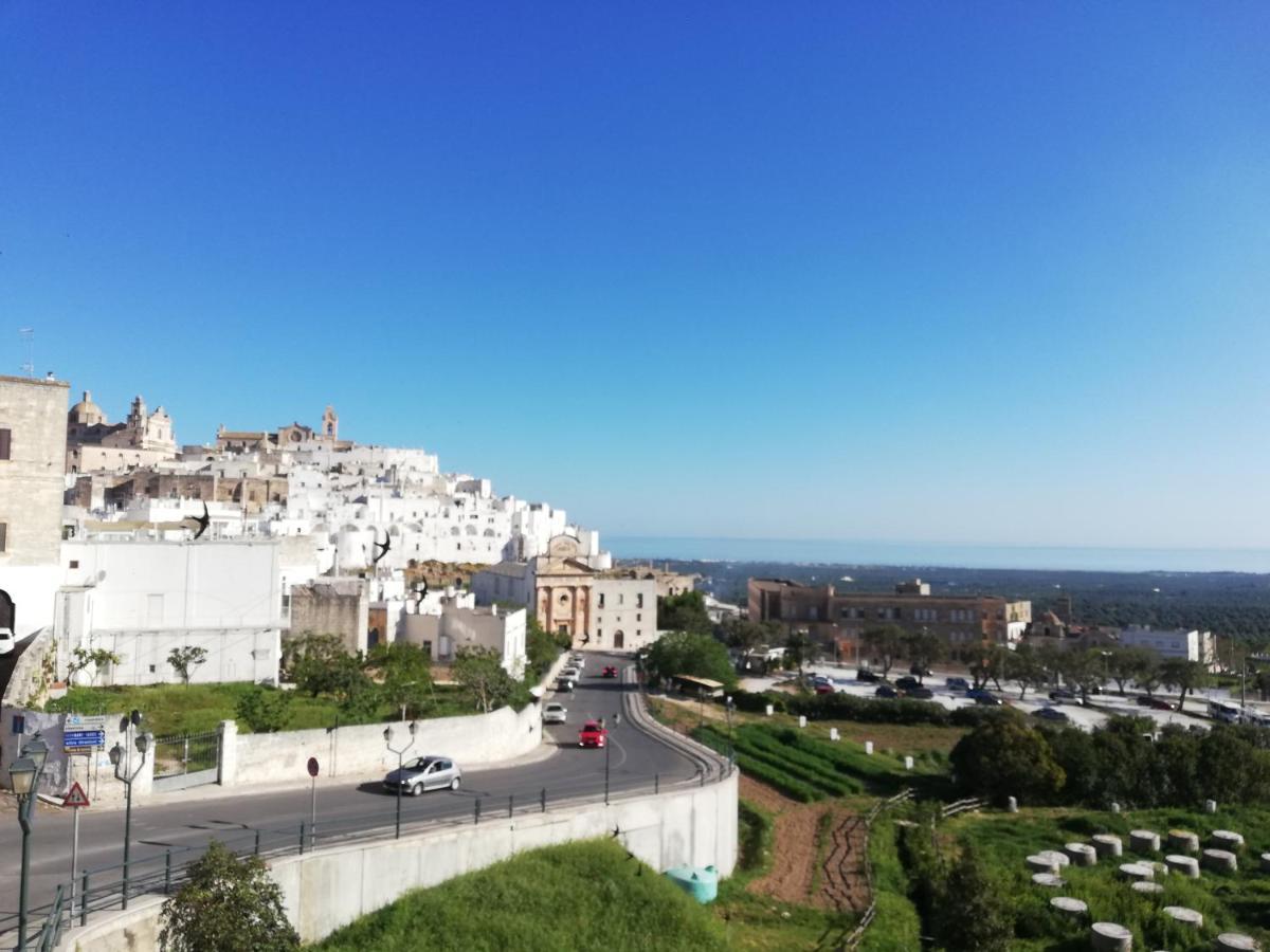 V&M suite con jacuzzi Ostuni Esterno foto