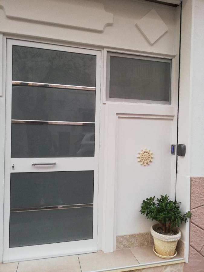 V&M suite con jacuzzi Ostuni Esterno foto
